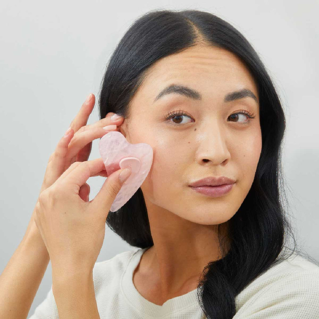 The Benefits of Regular Facial Massagers for Lymphatic Drainage