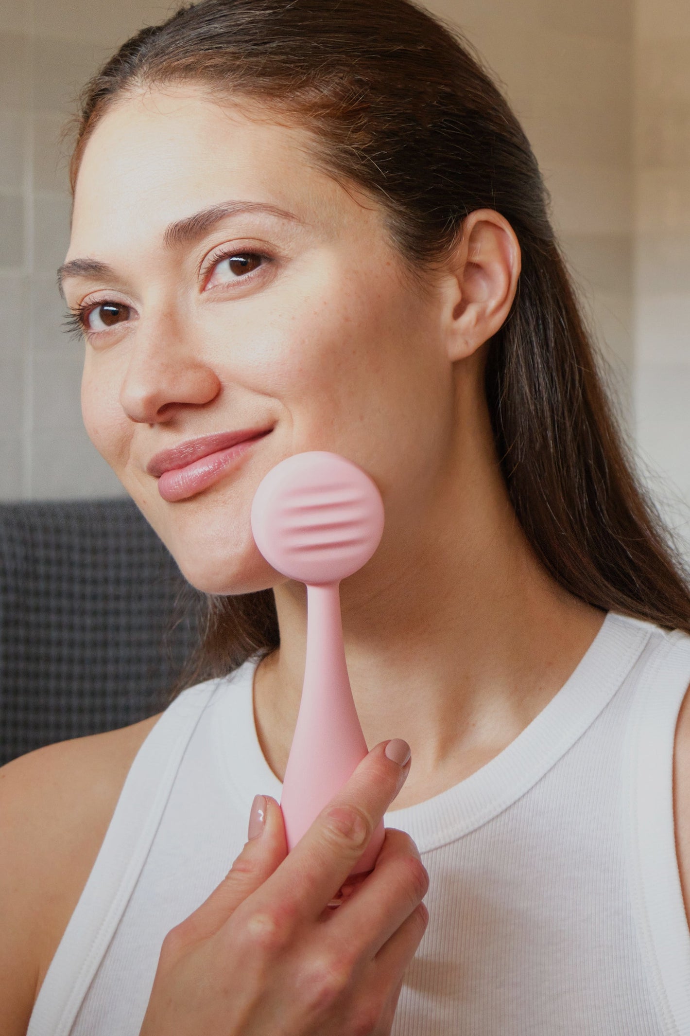 How to Stop Your Skincare Routine From Feeling Sticky